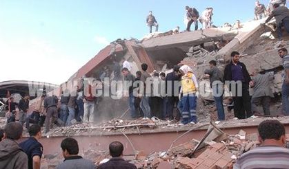 Van Depremi 7.2 Fotoğraflar